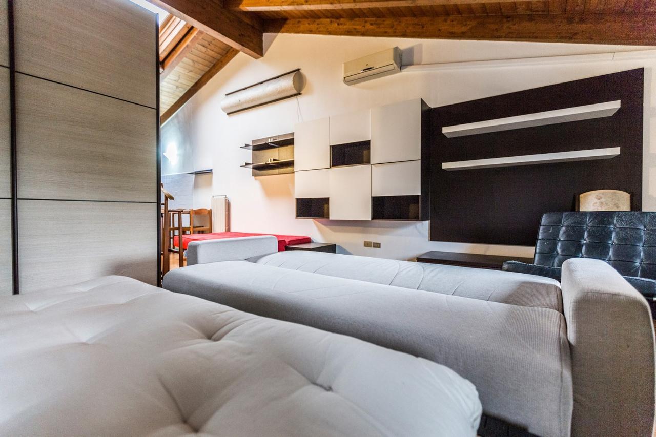 Emilia Levante 2, Bologna By Short Holidays Apartment Ngoại thất bức ảnh